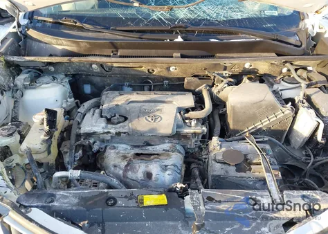 2015 Toyota Rav4 Le z USA, uszkodzony, nr VIN JTMBFREV2FD145865